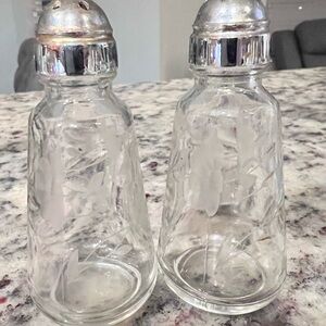 Pair of vintage Princess House Heritage etched crystal salt and pepper shakers.
